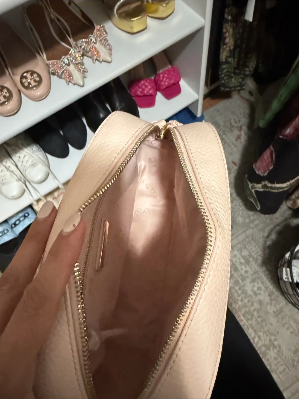Tory Burch Pebbled Leather Crossbody in Light Blush Pink